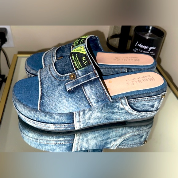 New -Super cute denim platform slides size 9 - Picture 3 of 3